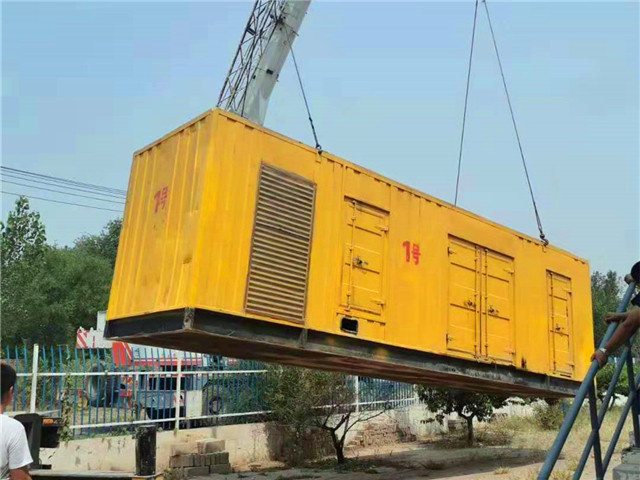 东宝300KW柴油发电机组油耗是多少?